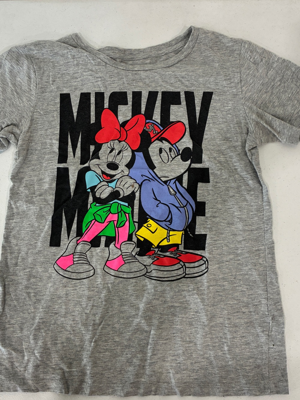 Disney Mickey and Minnie Mouse Grey Graphic T-Shirt - Size Medium